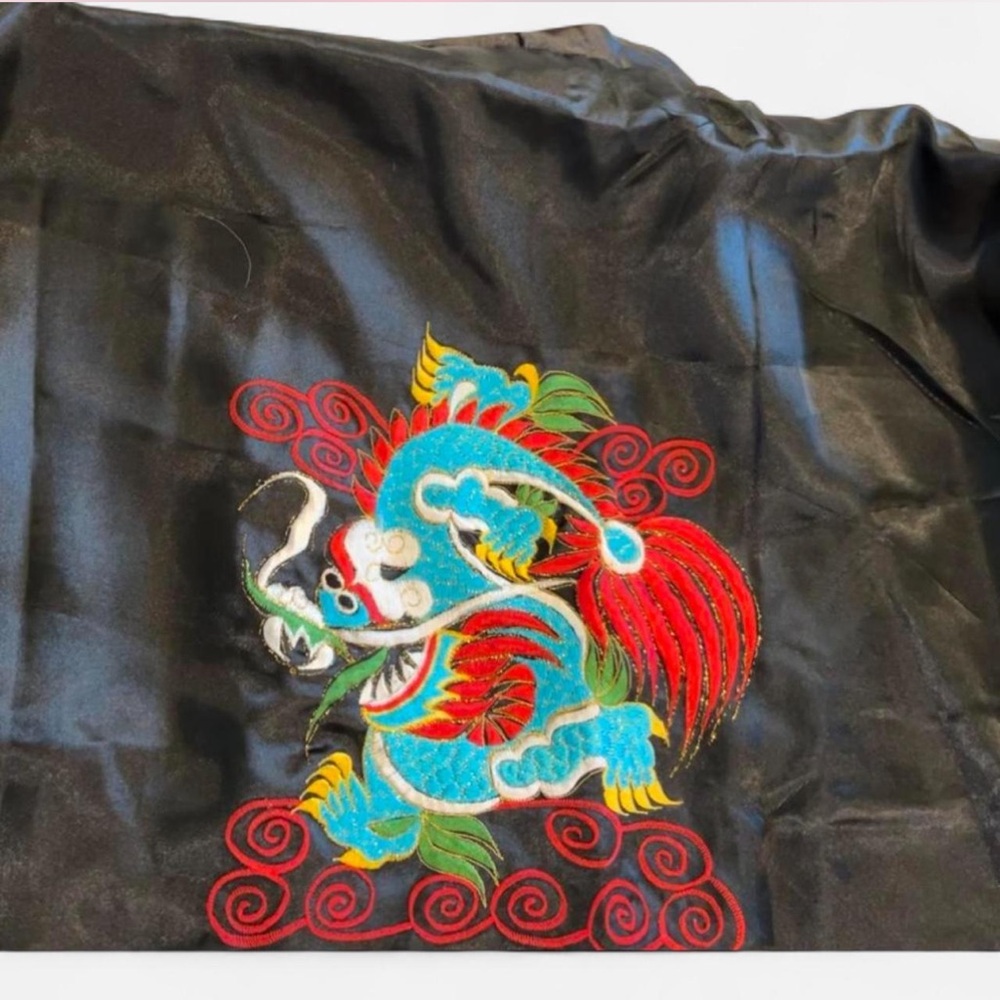 Beautiful Reversible Robe - Picture 3 of 7